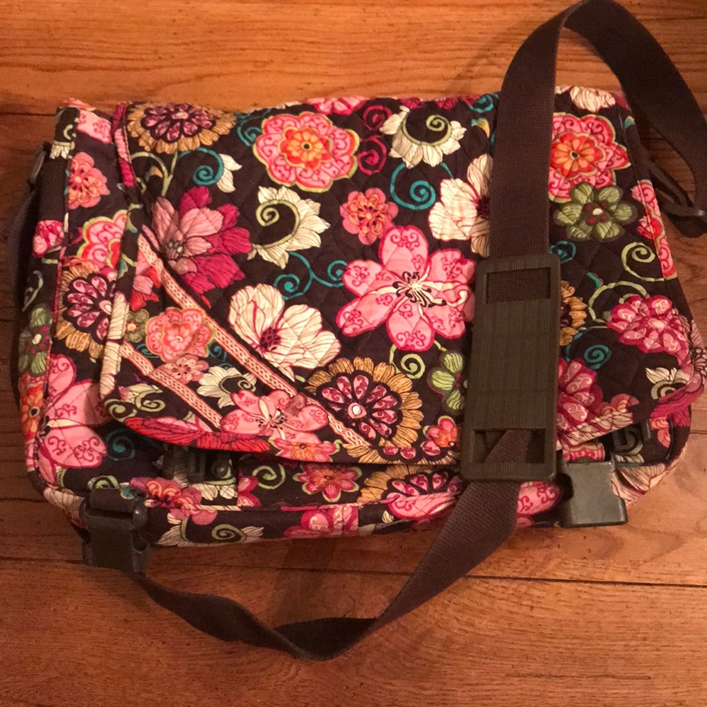 Vera Bradly floral messenger bag